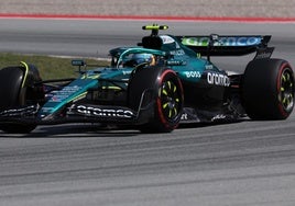 Alonso brilla en la dictadura de McLaren: saldrá décimo con opciones de puntuar