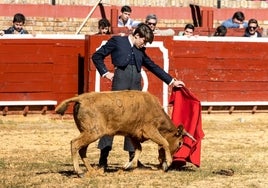 Las imágenes del ‘Tentadero Público’ en homenaje al abonado en la Plaza de Toros de La Merced